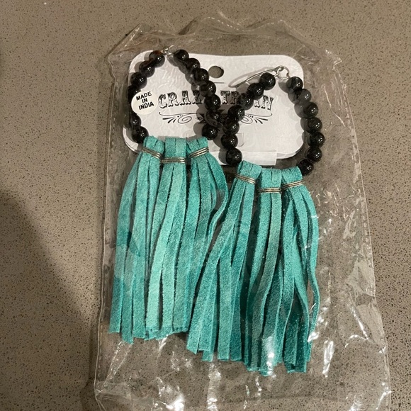 NWT Crazy train turquoise fringe leather bead earrings - Picture 5 of 6